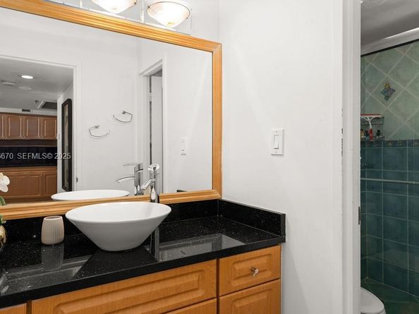 100 Lincoln Rd 702, Miami Beach FL 33139