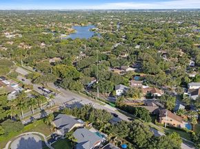 50 Forest Cir, Cooper City FL 33026