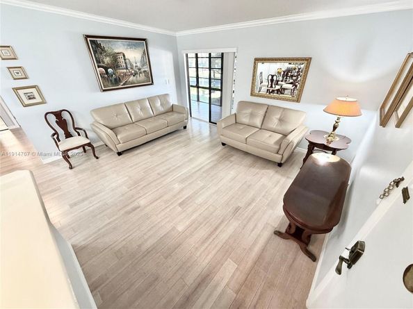 7196 Ashmont Cir 212, Tamarac FL 33321