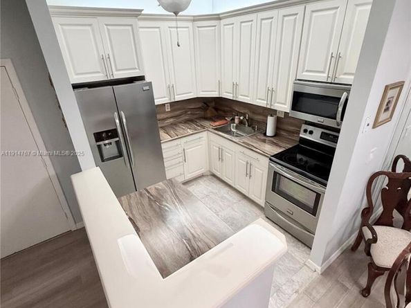 7196 Ashmont Cir 212, Tamarac FL 33321