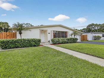 5260 Redwood Ct