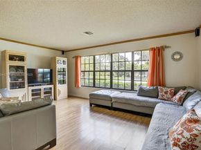 5260 Redwood Ct, Plantation FL 33317