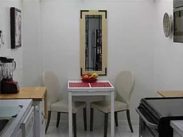 4330 Hillcrest Dr 405, Hollywood FL 33021