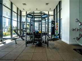 1600 NE 1st Ave 1903, Miami FL 33132