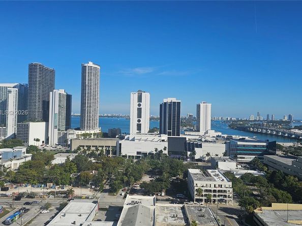 1600 NE 1st Ave 1903, Miami FL 33132