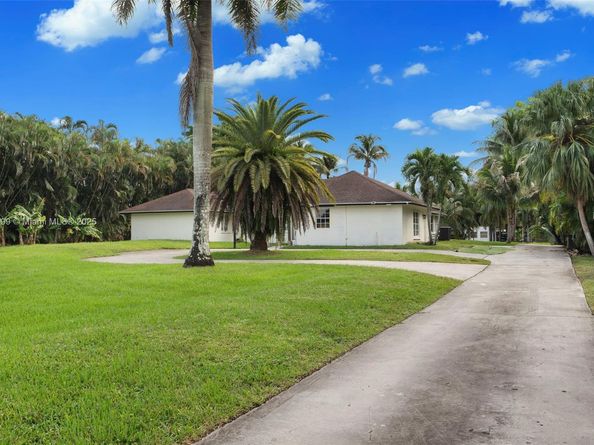 5310 SW 172nd Ave, Southwest Ranches FL 33331