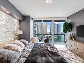 495 Brickell Ave 1702, Miami FL 33131