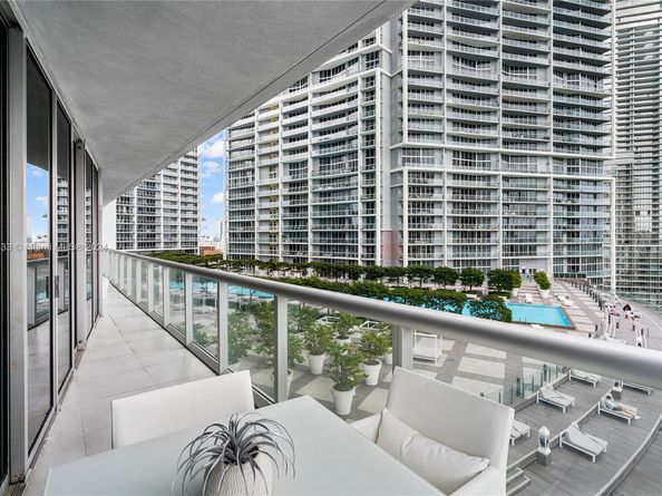 495 Brickell Ave 1702, Miami FL 33131