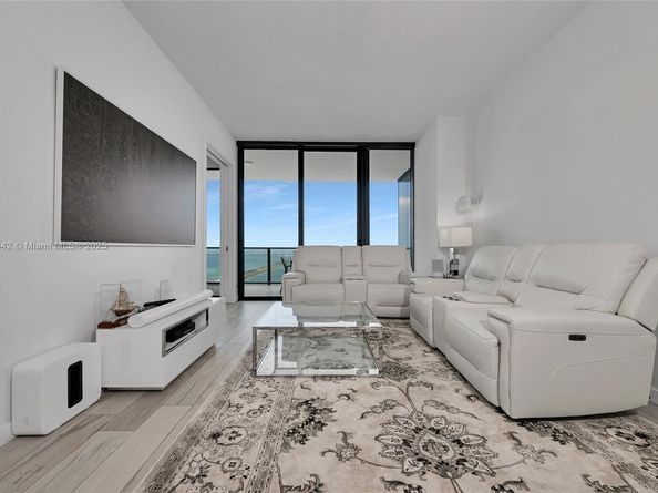 480 NE 31st St 4805, Miami FL 33137