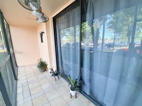 8520 SW 133rd Ave Rd 112, Miami FL 33183