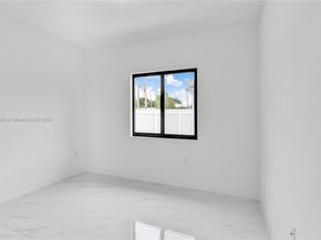 11970-11972 SW 213 St, Miami FL 33177