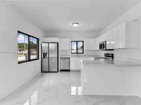 11970-11972 SW 213 St, Miami FL 33177
