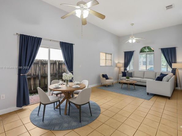 4110 NE 11th Dr, Homestead FL 33033