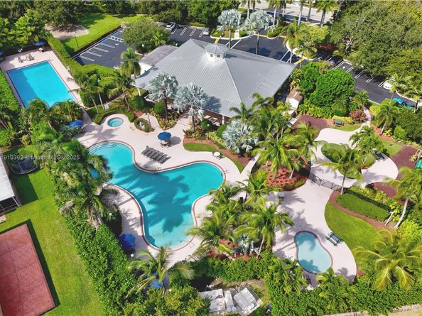 4110 NE 11th Dr, Homestead FL 33033