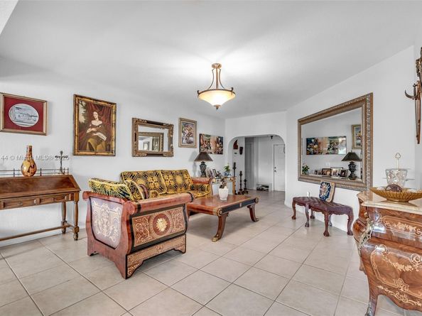10700 NW 66th St 308, Doral FL 33178