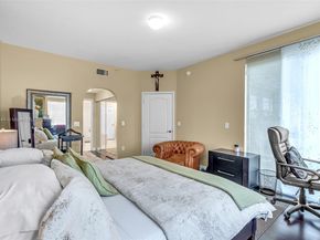 10700 NW 66th St 308, Doral FL 33178