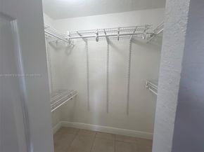 6837 NW 28th St, Sunrise FL 33313