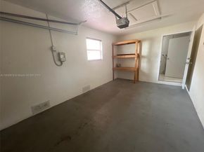 6837 NW 28th St, Sunrise FL 33313