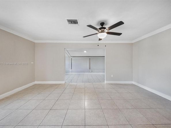 2130 Acapulco Dr, Miramar FL 33023