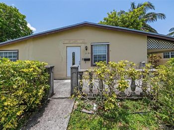 2130 Acapulco Dr