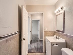 5208 SW 91st Ter, Cooper City FL 33328
