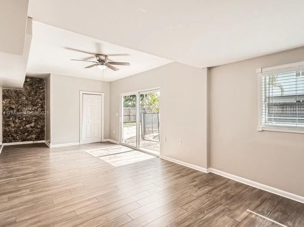 5208 SW 91st Ter, Cooper City FL 33328