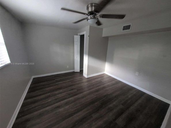 5208 SW 91st Ter, Cooper City FL 33328