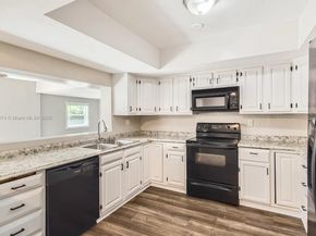 5208 SW 91st Ter, Cooper City FL 33328