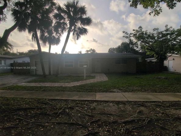 5208 SW 91st Ter, Cooper City FL 33328