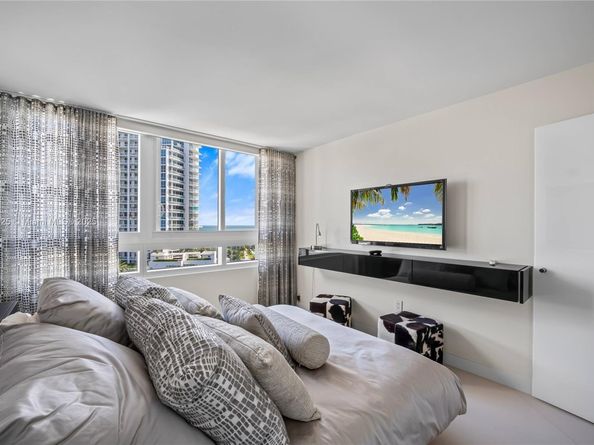 400 S Pointe Dr 910, Miami Beach FL 33139