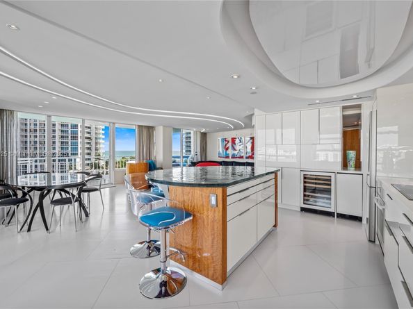 400 S Pointe Dr 910, Miami Beach FL 33139