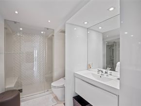 400 S Pointe Dr 910, Miami Beach FL 33139