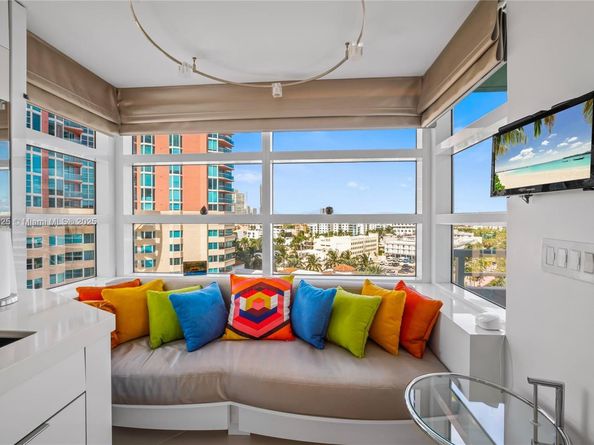 400 S Pointe Dr 910, Miami Beach FL 33139
