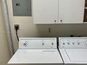 80 W 20th St, Hialeah FL 33010
