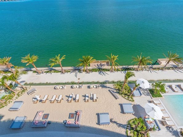 2900 NE 7th Ave 3903, Miami FL 33137