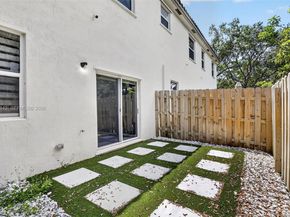2691 NW 55th Way, Lauderhill FL 33313