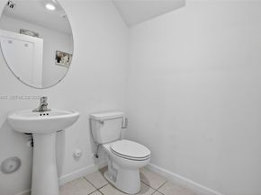 2691 NW 55th Way, Lauderhill FL 33313