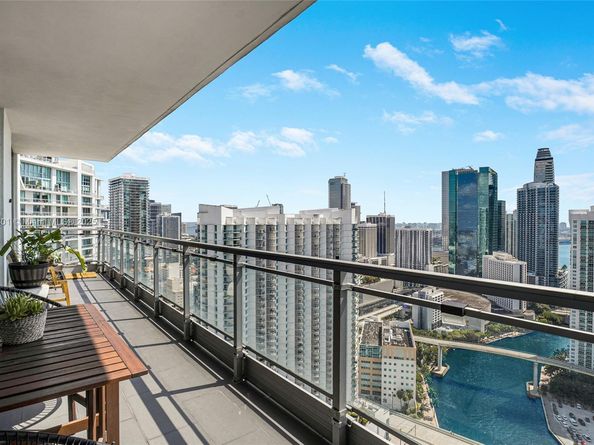 92 SW 3rd St 4312, Miami FL 33130