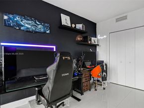92 SW 3rd St 4312, Miami FL 33130