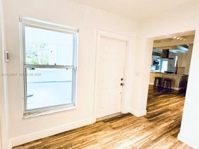 2075 S Hibiscus Dr, North Miami FL 33181