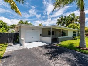 2075 S Hibiscus Dr, North Miami FL 33181
