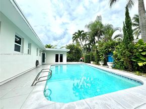 2075 S Hibiscus Dr, North Miami FL 33181