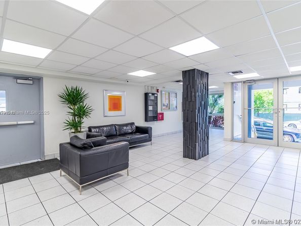 245 18th St 502, Miami Beach FL 33139