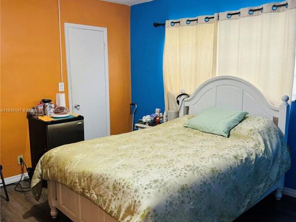 1855 Plunkett St 310, Hollywood FL 33020