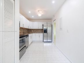 3201 N Course Ln 209, Pompano Beach FL 33069