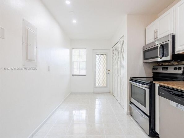 3201 N Course Ln 209, Pompano Beach FL 33069
