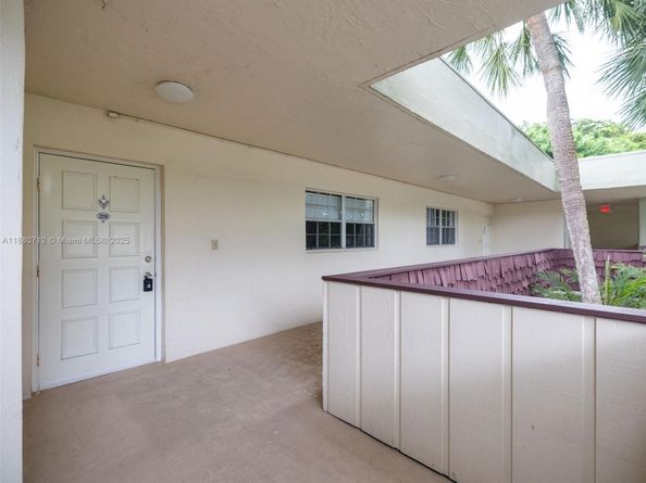 3201 N Course Ln 209, Pompano Beach FL 33069