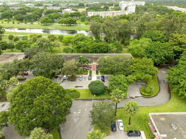 3201 N Course Ln 209, Pompano Beach FL 33069