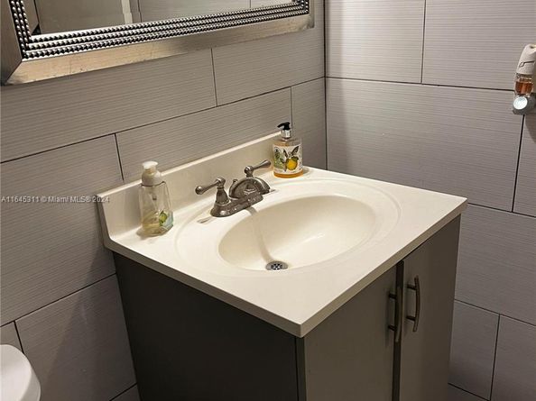 14035 SW 103rd Ter, Miami FL 33186