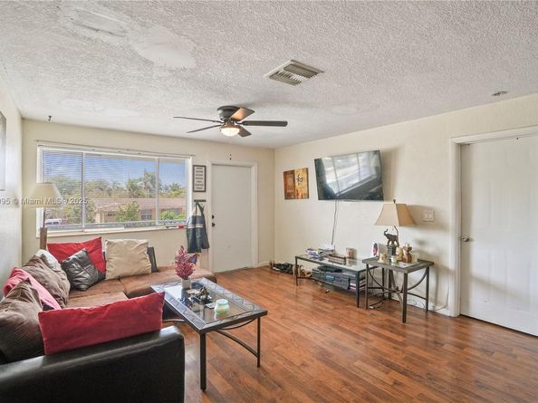 2175 NE 56th St 210, Fort Lauderdale FL 33308